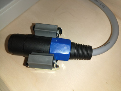 Stecker 2.jpg